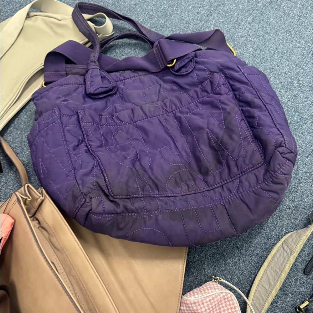 Storage closet clear out women’s bags and accessories - Picture 14 of 15